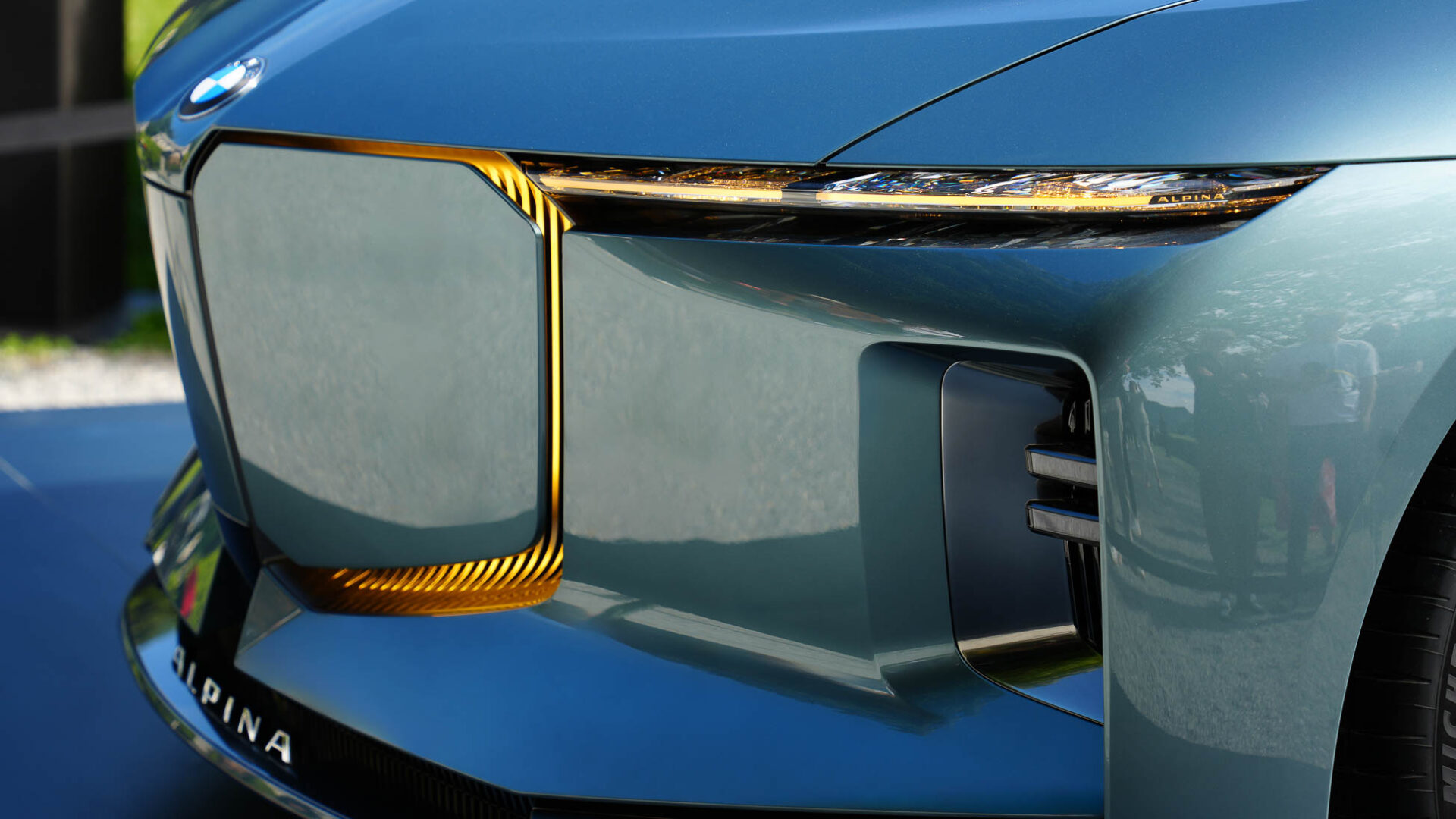 BMW Alpine side